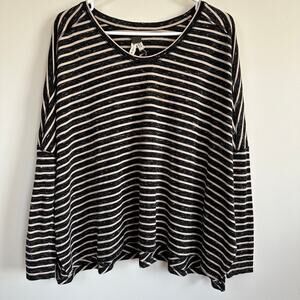 We the Free Stripe Long Dolman Sleeve T-Shirt Grey Cream Top SMALL